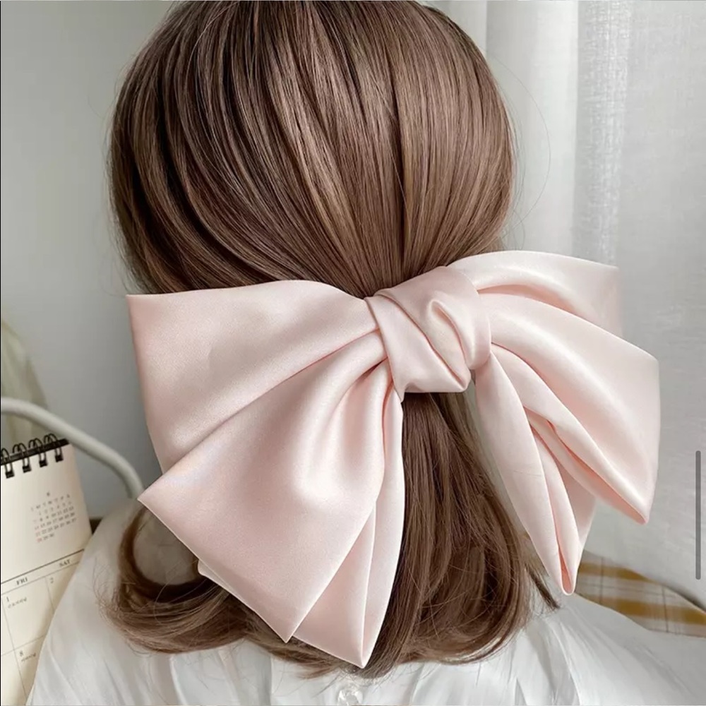 Satin Big Bow Two-layer Hair Clip - Picture 4 of 6